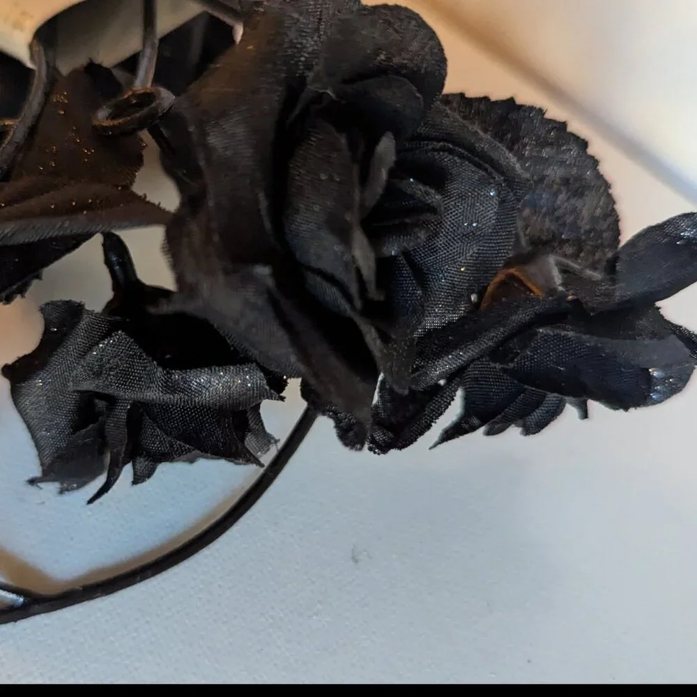 NWT Black Roses Garland Valloween Decoration Goth Floral Ashland Home Decor